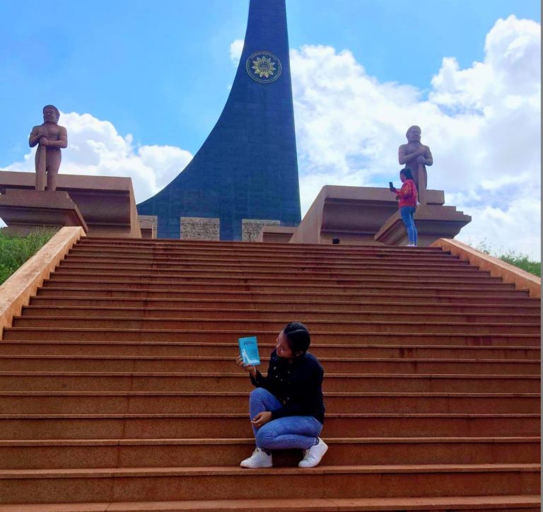 ពីប្អូនស្រី Seang Pisey វីថីជីវិត reviewed
